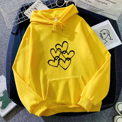 Heart Hoodie - Trendigt Hjärttryck för Unisex Stil och Komfort